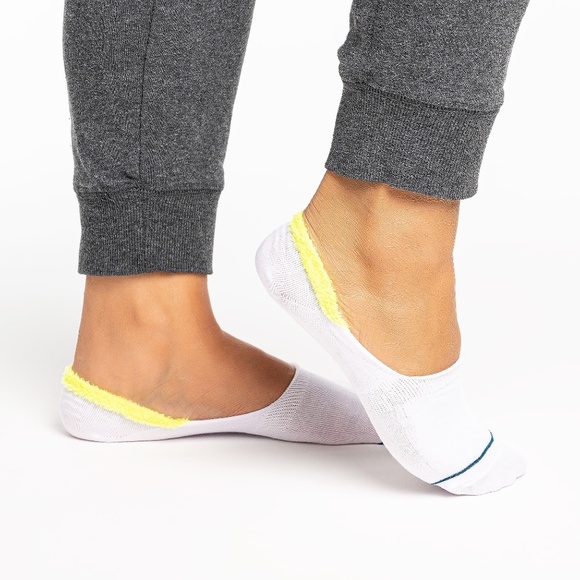 White  Fuzzy Cuff Low Liners Anti Slip Heel Grip Socks | 3 Pack - Picture 2 of 6